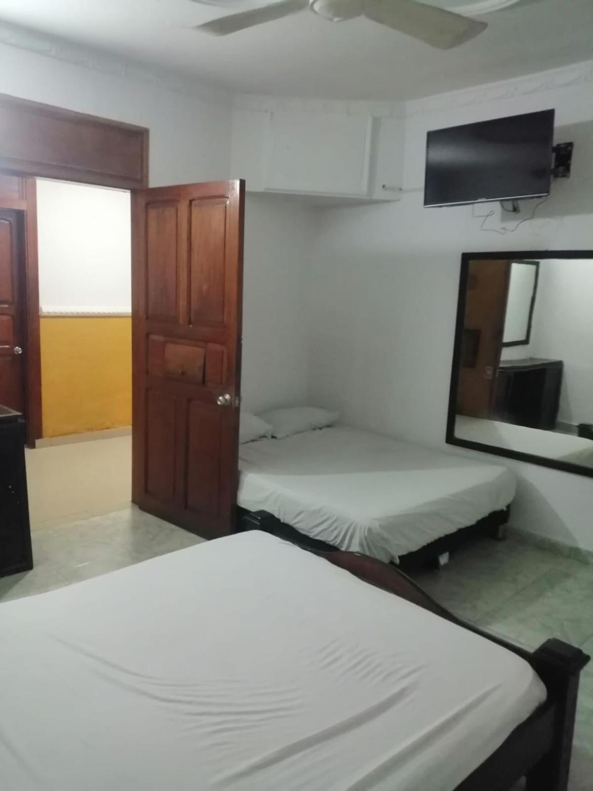 Hotel Avenida53 Баранкила Екстериор снимка