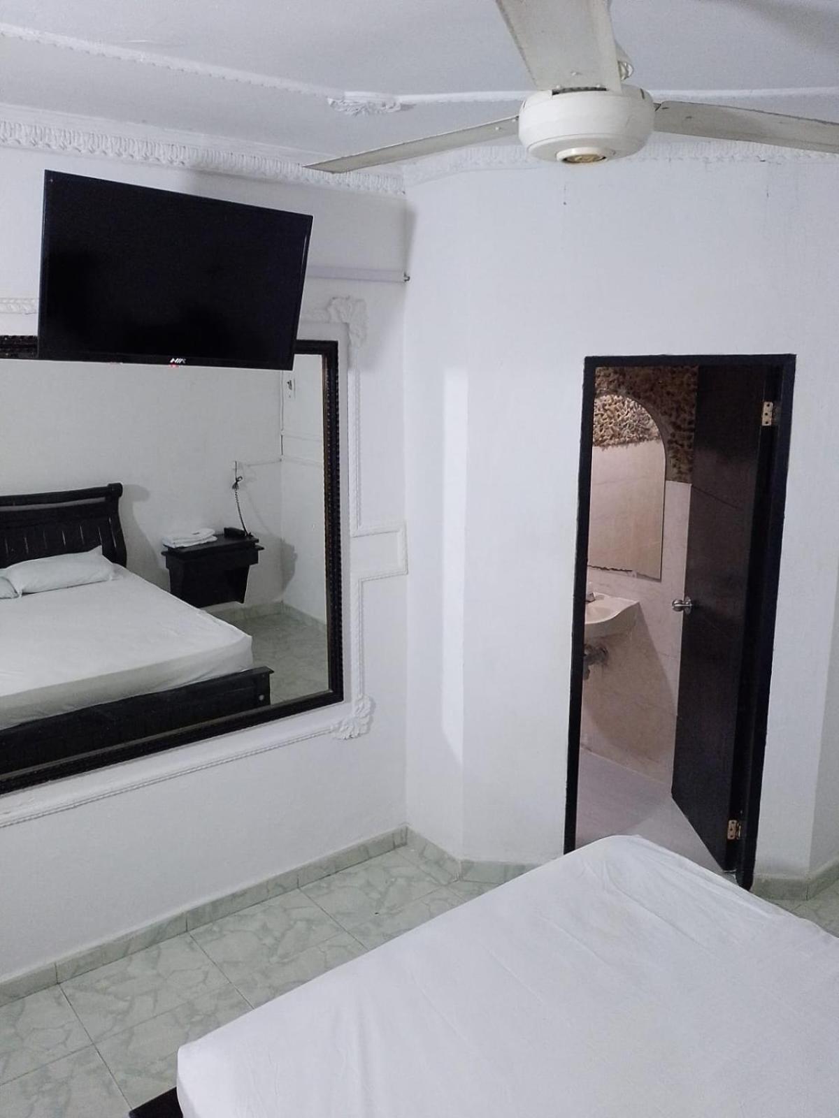 Hotel Avenida53 Баранкила Екстериор снимка