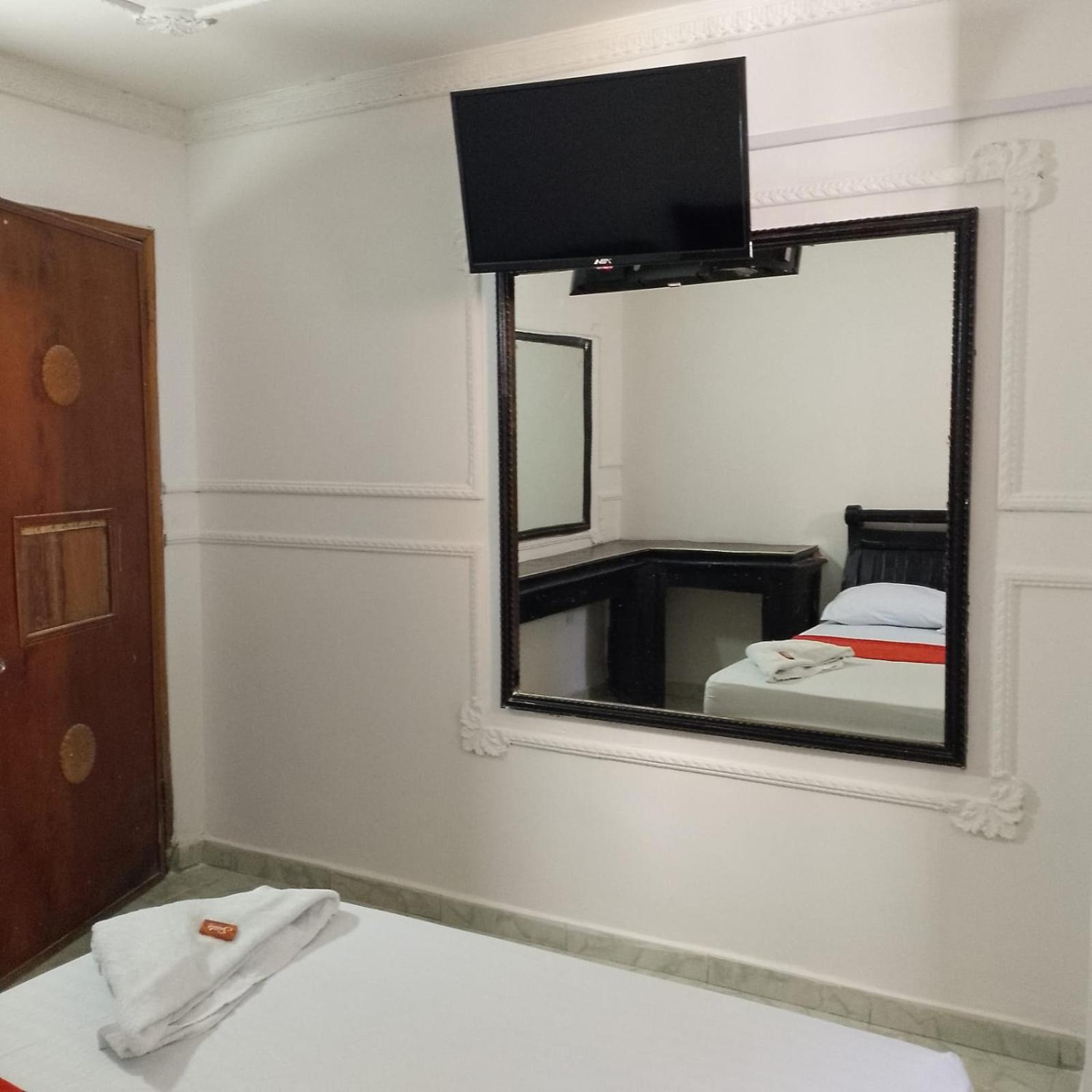 Hotel Avenida53 Баранкила Екстериор снимка